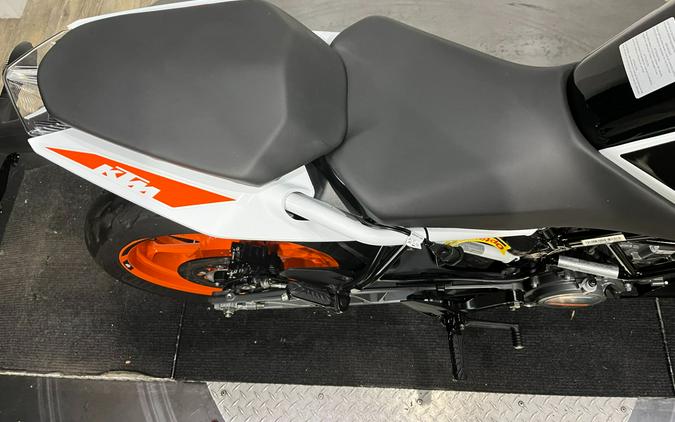 2021 KTM 200 Duke