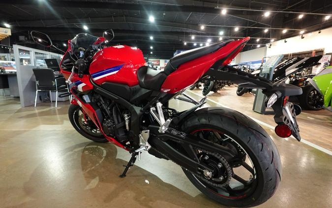 2026 Honda CBR650R E-Clutch