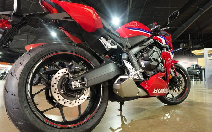 2026 Honda CBR650R E-Clutch