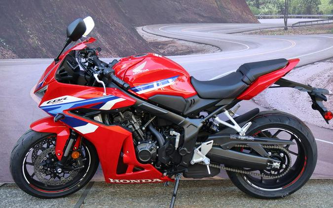 2025 Honda® CBR650R E-Clutch