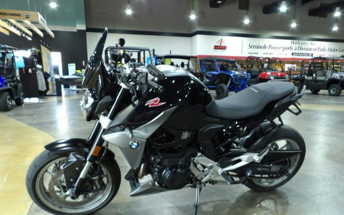 2023 BMW F 900 R Black Storm Metallic