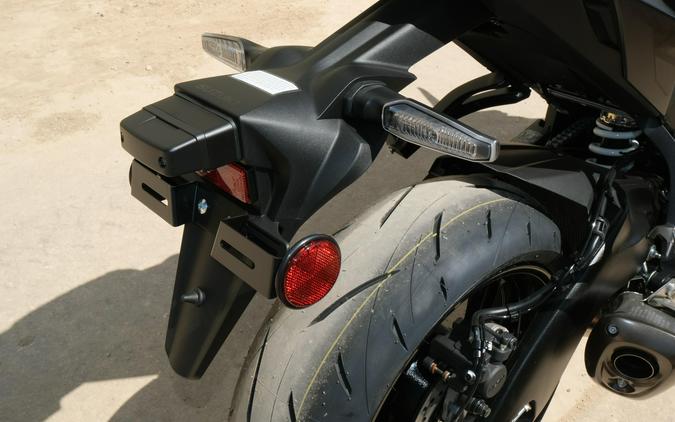 2025 SUZUKI GSX-S1000