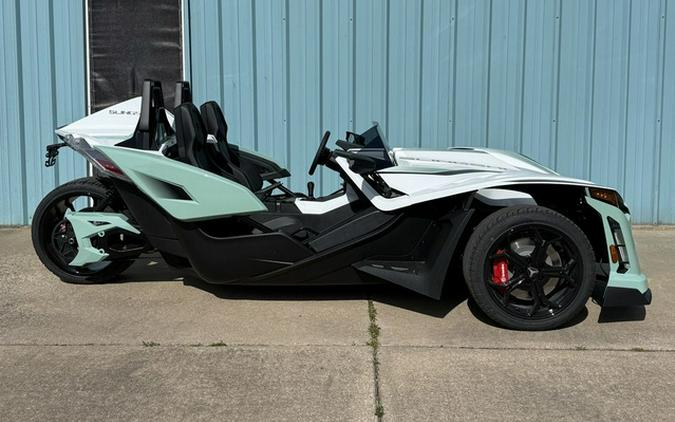 2026 Polaris Slingshot R Manual