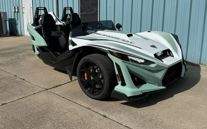 2026 Polaris Slingshot R Manual