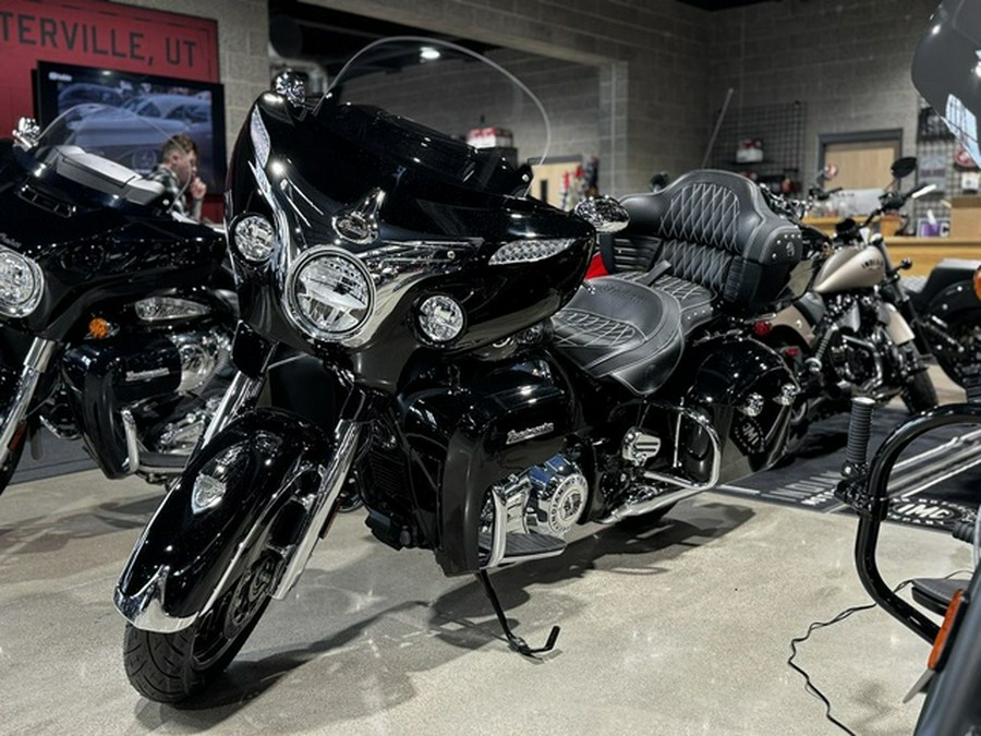 2024 Indian Roadmaster Black Metallic