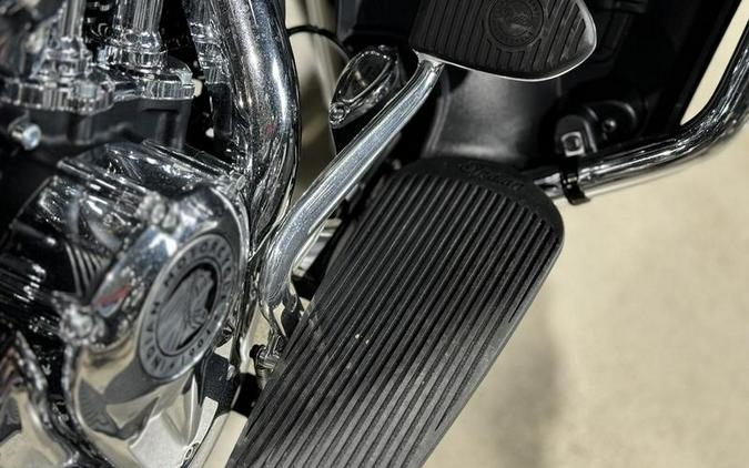 2024 Indian Motorcycle® Roadmaster® Black Metallic