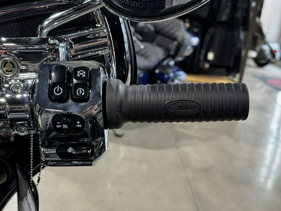 2024 Indian Roadmaster Black Metallic