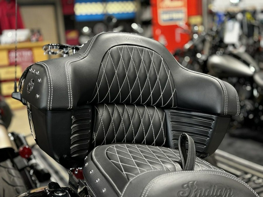 2024 Indian Roadmaster Black Metallic