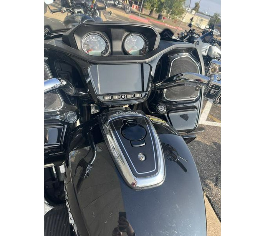 2023 Indian Motorcycle® Pursuit Limited Black Metallic