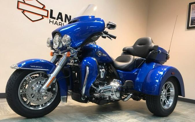 2024 Harley-Davidson Tri Glide Ultra Blue Burst FLHTCUTG