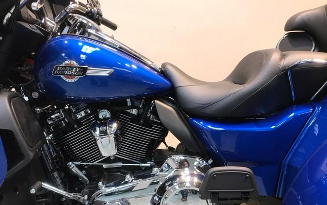 2024 Harley-Davidson Tri Glide Ultra Blue Burst FLHTCUTG