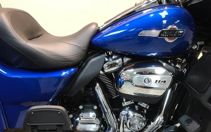 2024 Harley-Davidson Tri Glide Ultra Blue Burst FLHTCUTG