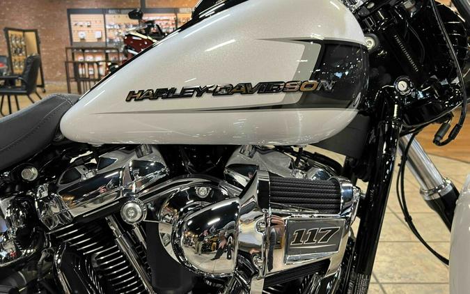 2024 Harley-Davidson Breakout 117 White Onyx Pearl