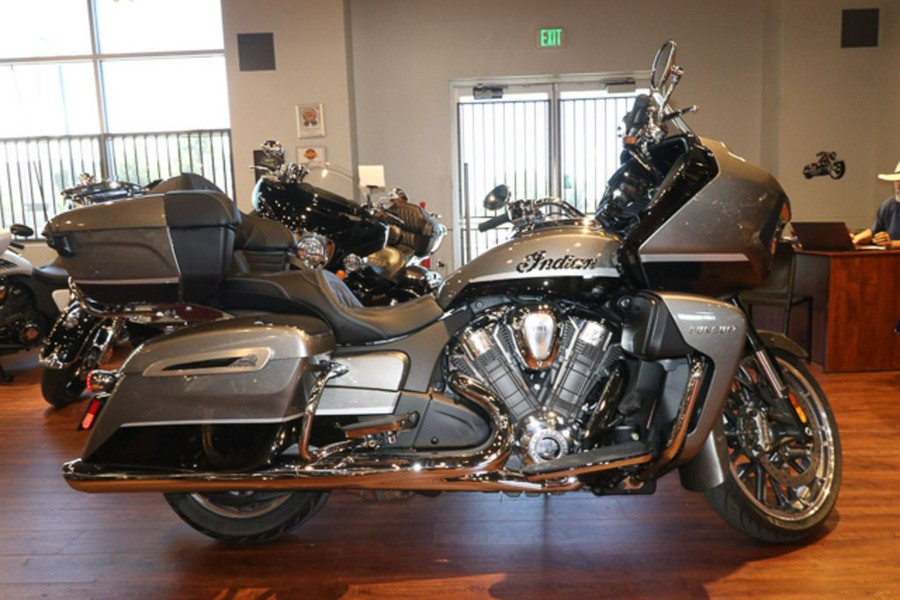 2025 Indian Motorcycle® Pursuit® Limited Heavy Metal with Black Metallic