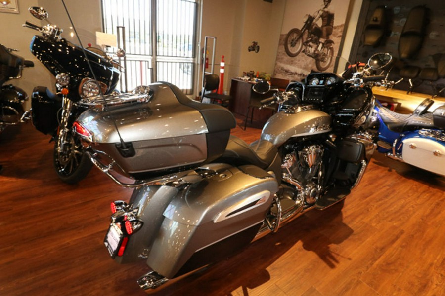 2025 Indian Motorcycle® Pursuit® Limited Heavy Metal with Black Metallic