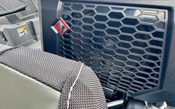 2025 Polaris RZR PRO R 4 ULTIMATE BLACK CRYSTAL / RADIANT GREEN