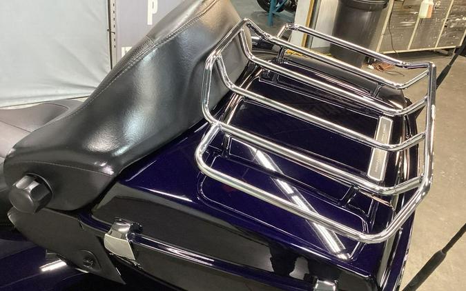 2011 Harley-Davidson® FLHTCUSE6 - CVO™ Ultra Classic® Electra Glide®