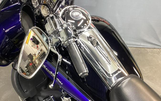 2011 Harley-Davidson® FLHTCUSE6 - CVO™ Ultra Classic® Electra Glide®