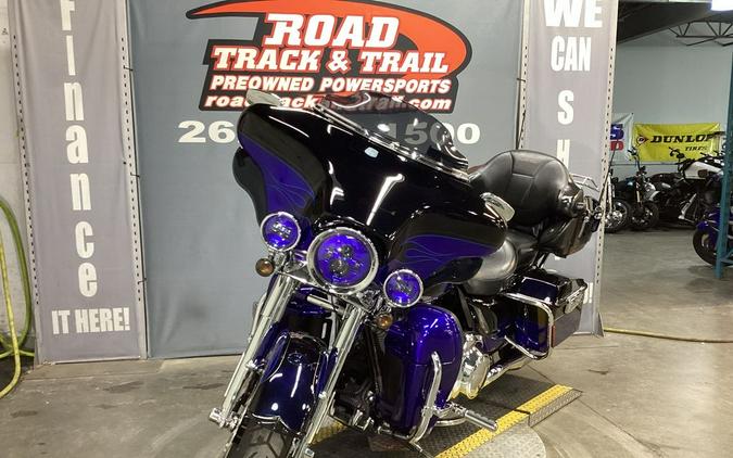 2011 Harley-Davidson® FLHTCUSE6 - CVO™ Ultra Classic® Electra Glide®