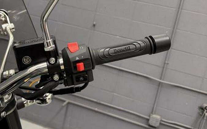 2025 Benelli Imperiale 400