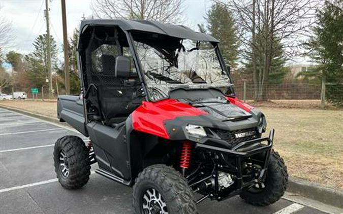 2024 Honda Pioneer 700 Deluxe