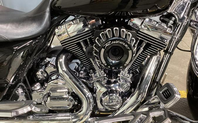 2015 Harley-Davidson® FLHXS - Street Glide® Special