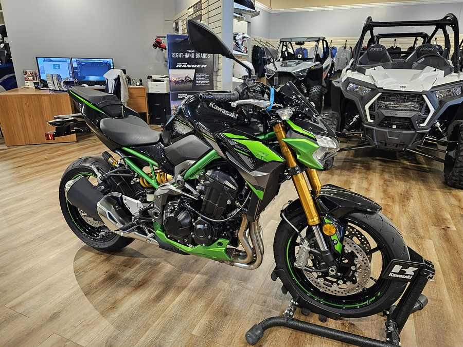 2024 Kawasaki Z900 SE ABS