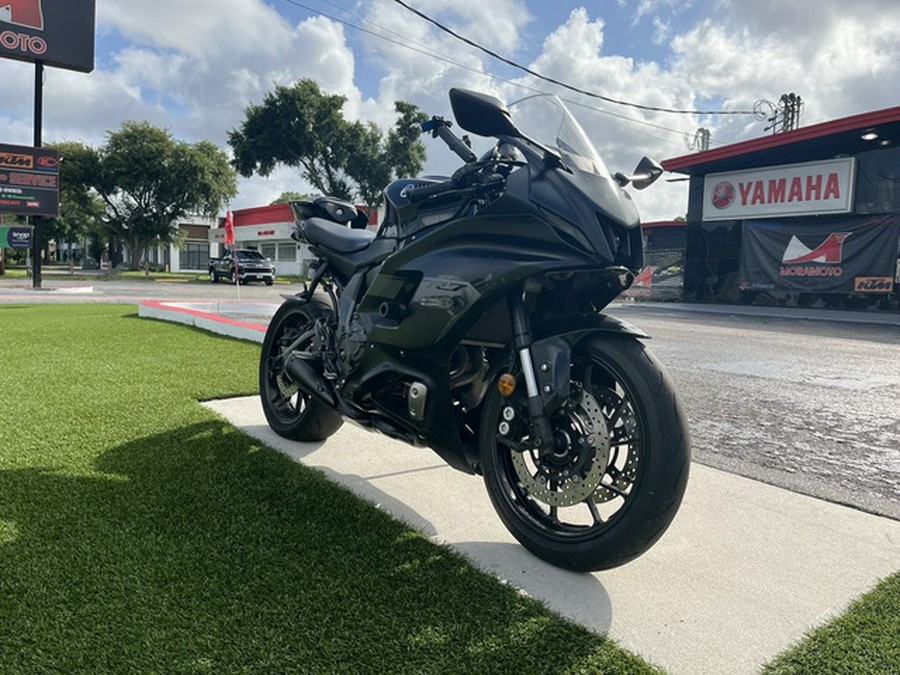 2025 Yamaha YZF R7
