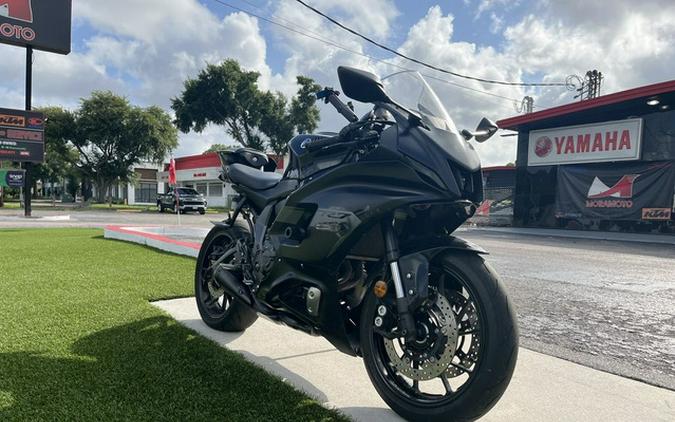 2025 Yamaha YZF R7