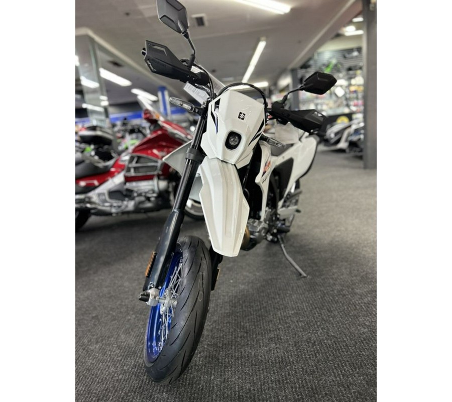 2026 Suzuki DR-Z4SM Plus