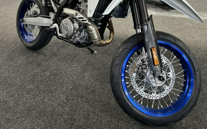 2026 Suzuki DR-Z4SM Plus
