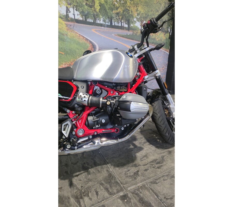2025 BMW Motorrad R 12 nineT - Option 719