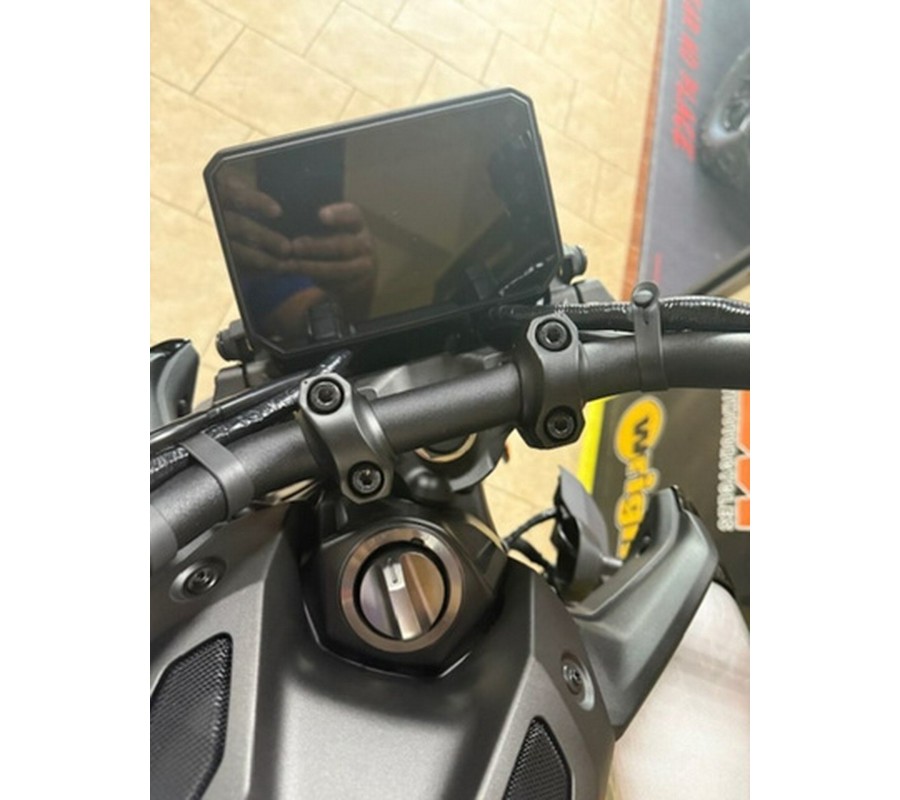 2025 Yamaha MT 09 SP