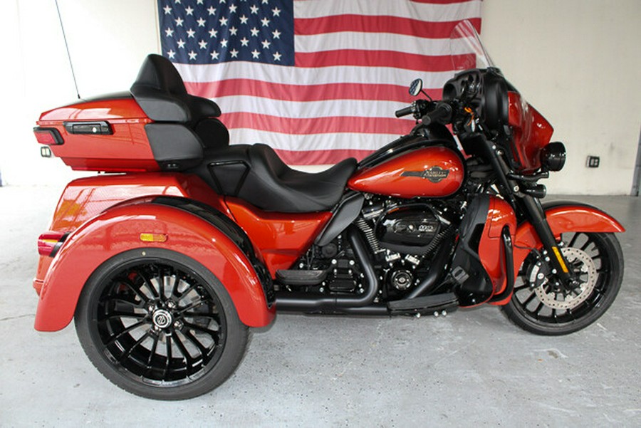 New 2025 Harley-Davidson Tri Glide Ultra FLHTCUTG Trike For Sale In Miami, Florida