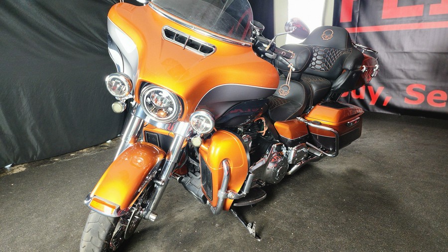 2015 HARLEY-DAVIDSON FLHTCUL - C638021