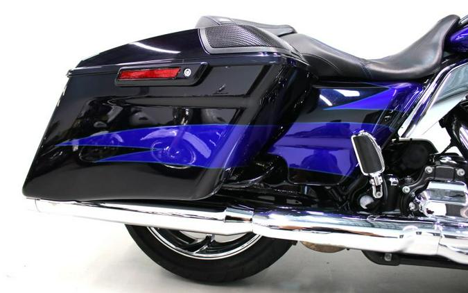 2017 Harley Davidson Street Glide CVO FLHXSE Screamin Eagle