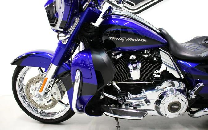 2017 Harley Davidson Street Glide CVO FLHXSE Screamin Eagle