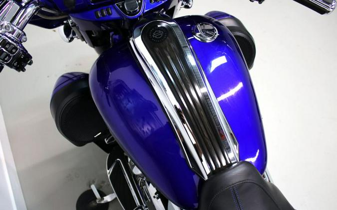 2017 Harley Davidson Street Glide CVO FLHXSE Screamin Eagle