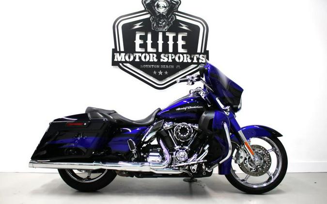 2017 Harley Davidson Street Glide CVO FLHXSE Screamin Eagle