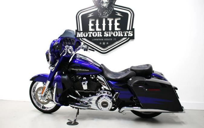 2017 Harley Davidson Street Glide CVO FLHXSE Screamin Eagle