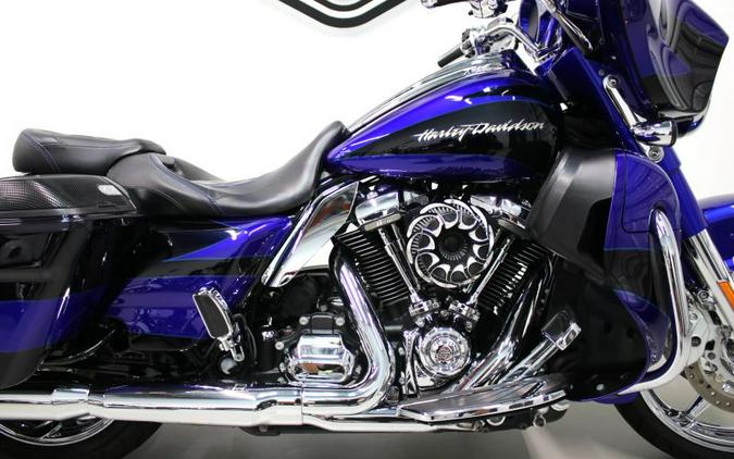 2017 Harley Davidson Street Glide CVO FLHXSE Screamin Eagle