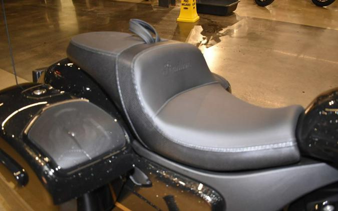 2026 Indian Challenger Dark Horse 112 Black Crystal w/Black Metallic & Championship G