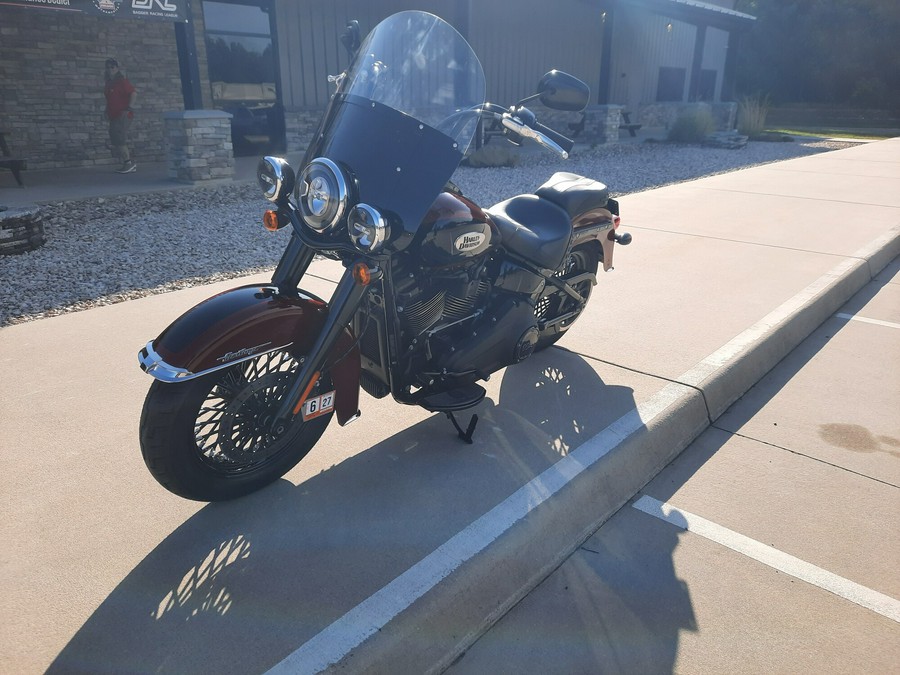 2024 Harley-Davidson® Heritage Classic Red Rock / Vivid Black - Black Finish