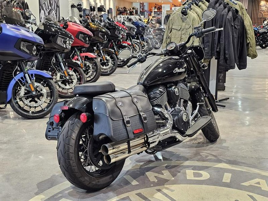 2022 Indian Motorcycle® Super Chief® Black Metallic