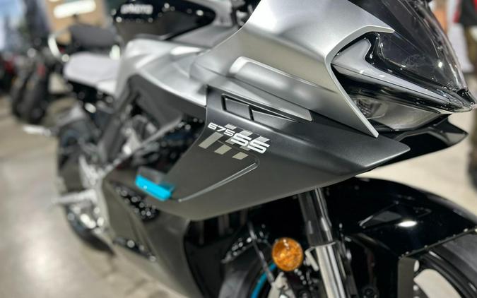 2025 CFMoto 675SS