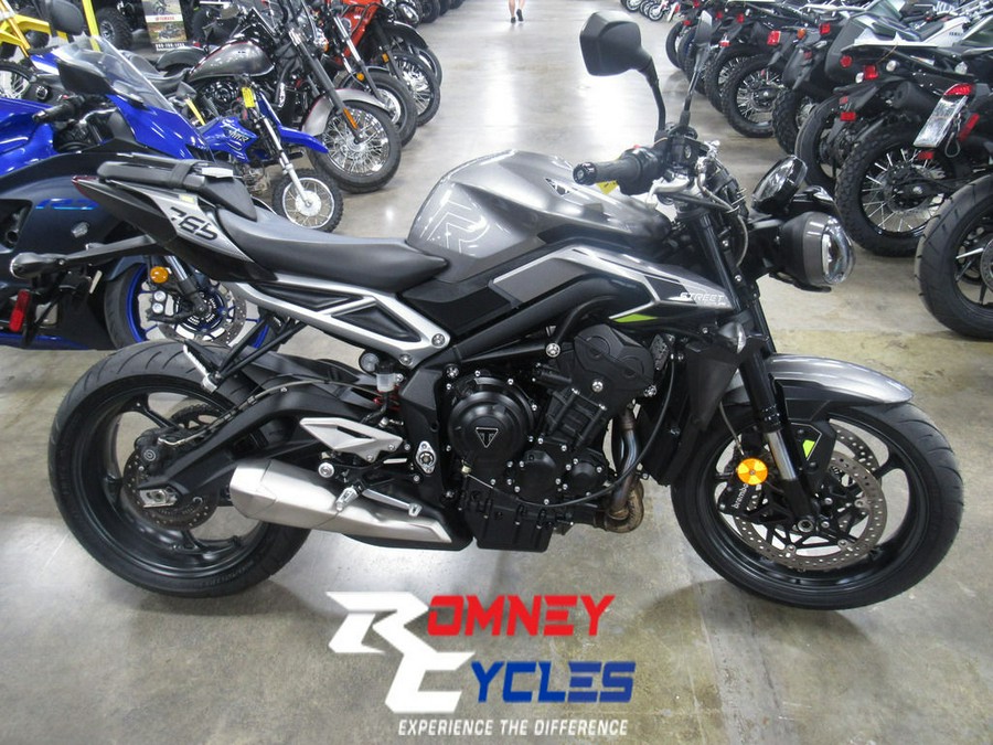 2024 Triumph STREET TRIPLE R