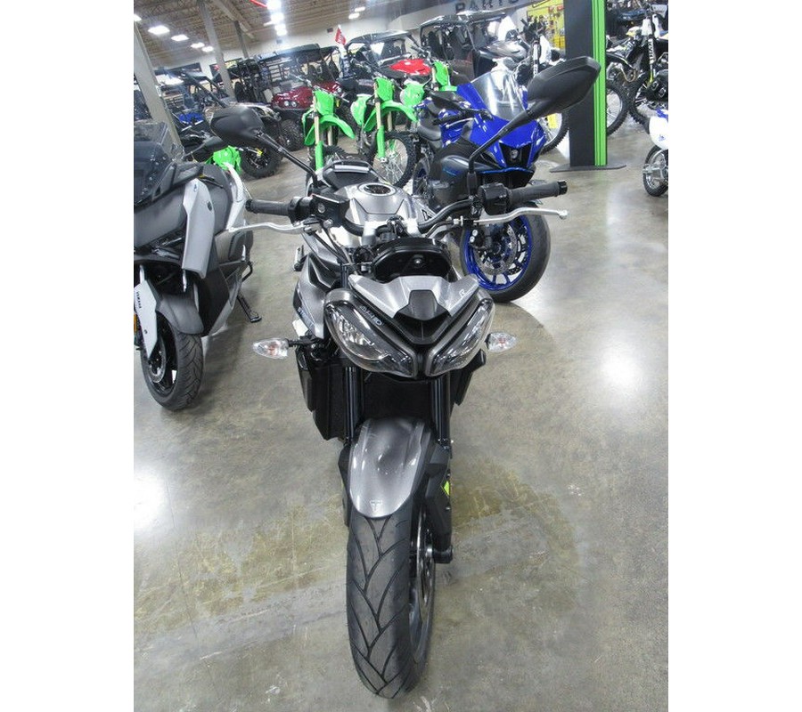 2024 Triumph STREET TRIPLE R