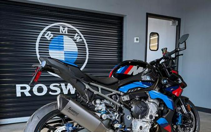 2026 BMW M1000R
