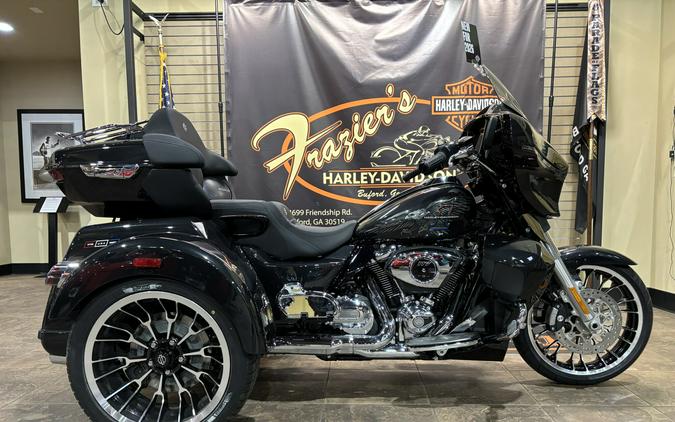 2026 Harley-Davidson® Street Glide 3 Limited Midnight Ember Chrome Trim