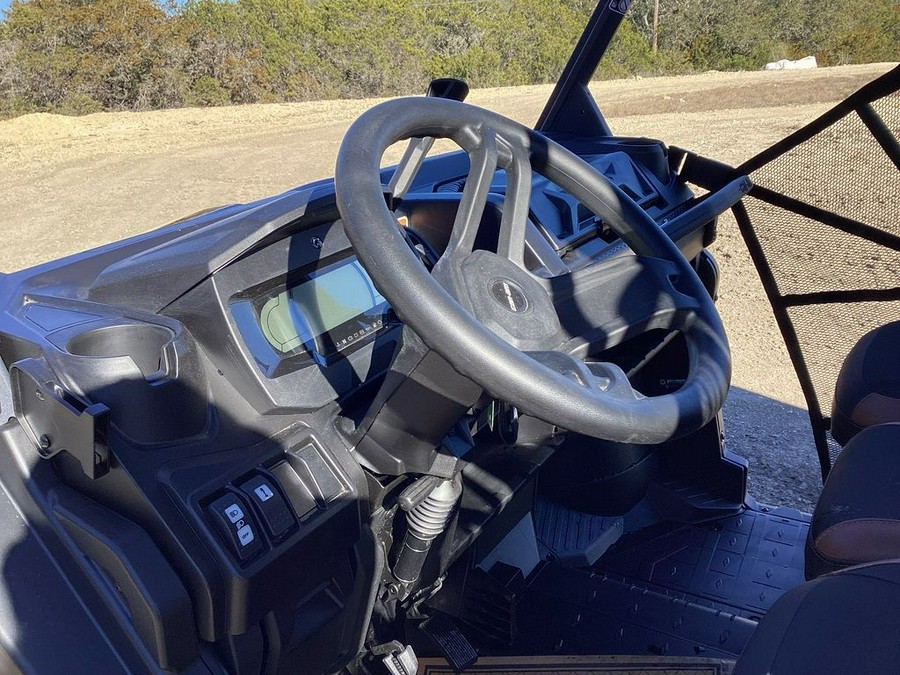 2024 Can-Am® Defender MAX Lone Star HD10